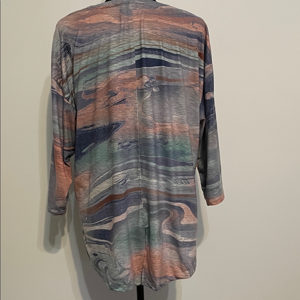 CJ Banks Women's Multicolor Abstract Top - Picture 5 of 8
